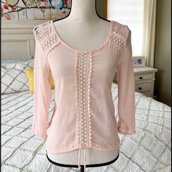 Maurices Tops - Maurice’s Pink Embroidered Lace Blouse XS